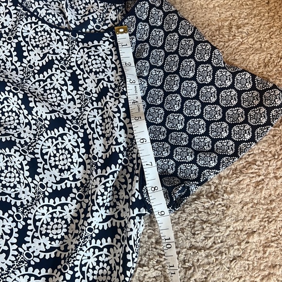 Blue and white blouse - Picture 5 of 6